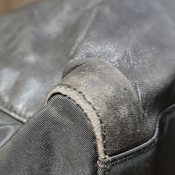 Prada shoulder bag - Picture 8 of 16